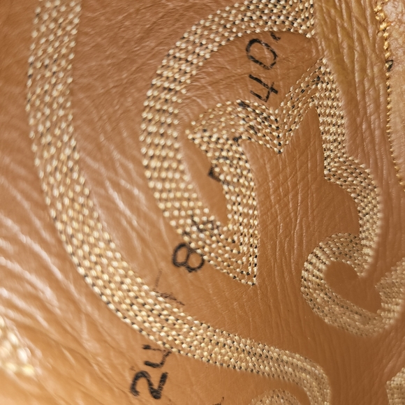 Handcrafted Lucchese Men's Black Western Boots Size8.5 - Picture 4 of 13